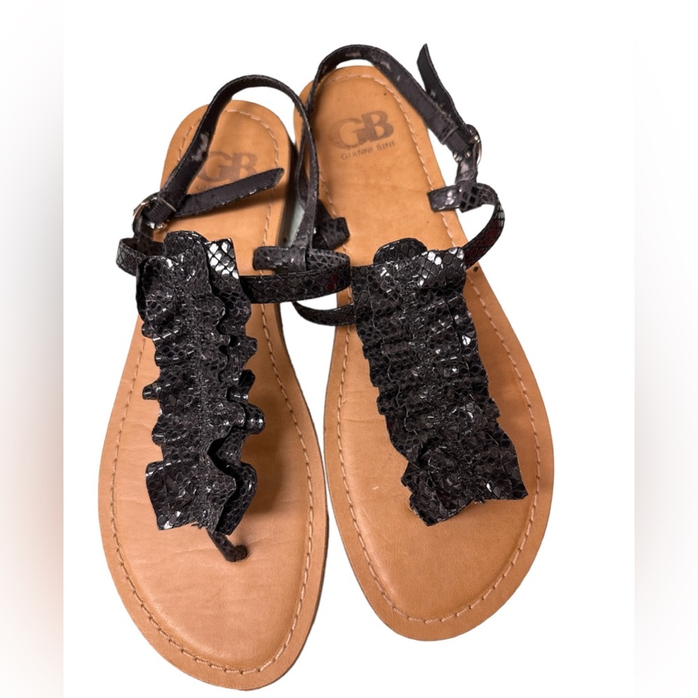 Gianni Bini ruffle black strap flat sandals